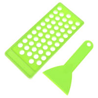 Lūpų balzamo užpildymo forma su grandikliu Lūpų balzamo užpildymo forma su grandikliu